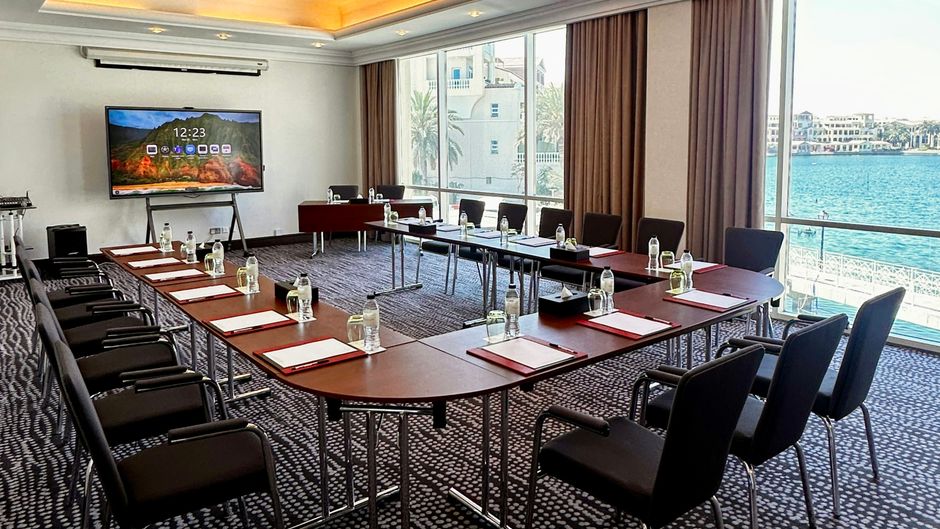 Copthorne Lakeview Hotel Green Community Meeting