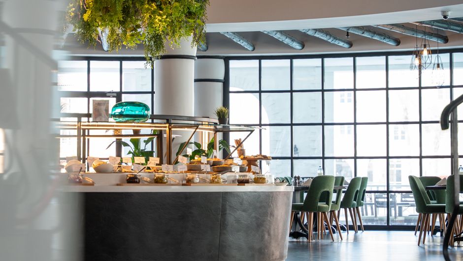 Copthorne Lakeview Hotel Green Community Restaurant