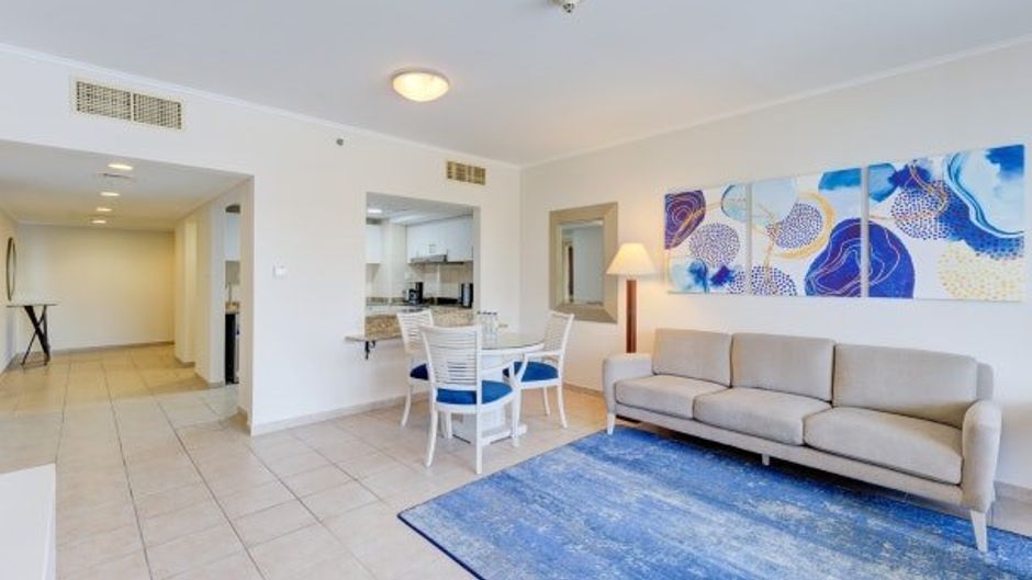 Copthorne Lakeview Hotel Green Community Room