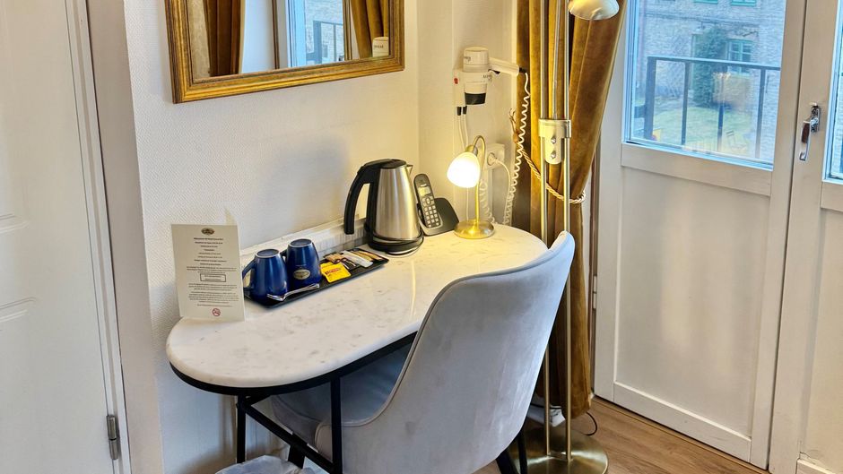 Hotel Concordia Room