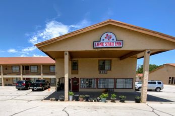 Lone Star Inn