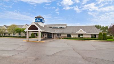 Boarders Inn & Suites by Cobblestone
