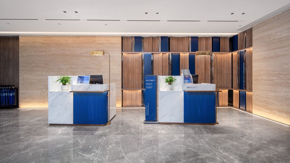 Holiday Inn Exp Yibin Xuzhou Exterior