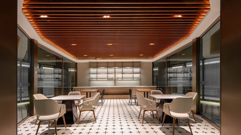 Holiday Inn Exp Yibin Xuzhou Restaurant