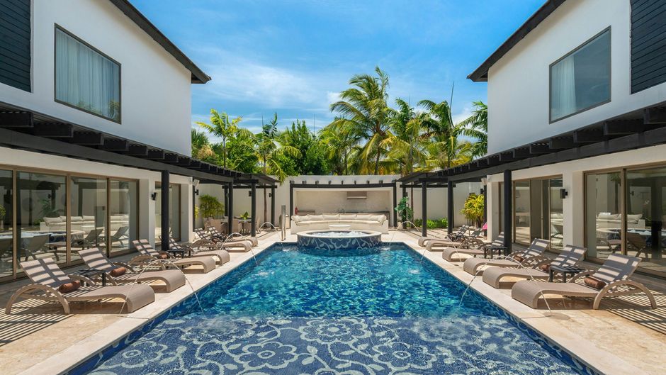Royalton CHIC Punta Cana-Adults Only Pool