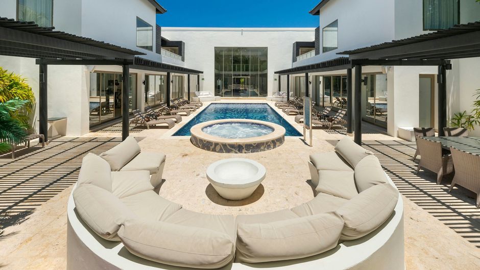 Royalton CHIC Punta Cana-Adults Only Pool