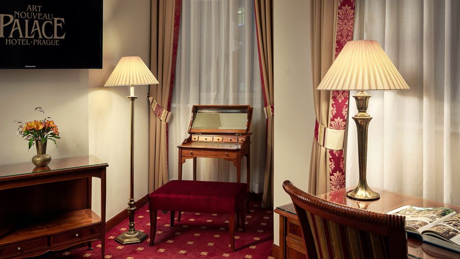 Art Nouveau Palace Hotel Suite
