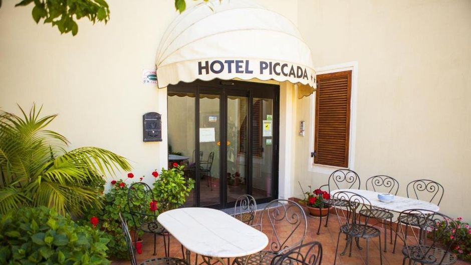 Hotel Piccada Exterior
