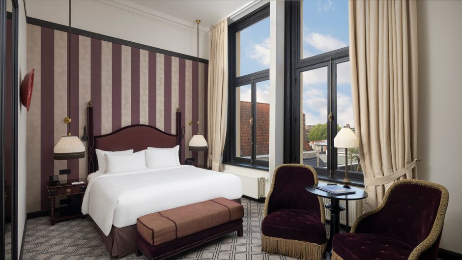 Hotel Des Indes Room