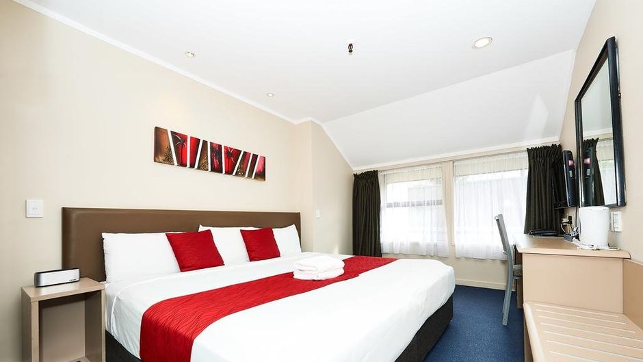 Mount Richmond Hotel Room