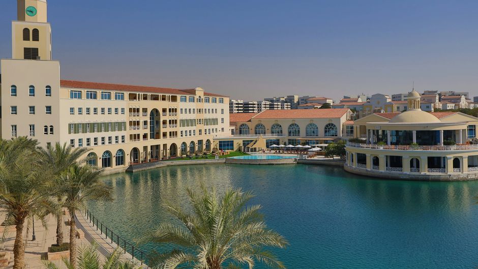 Copthorne Lakeview Hotel Green Community Exterior