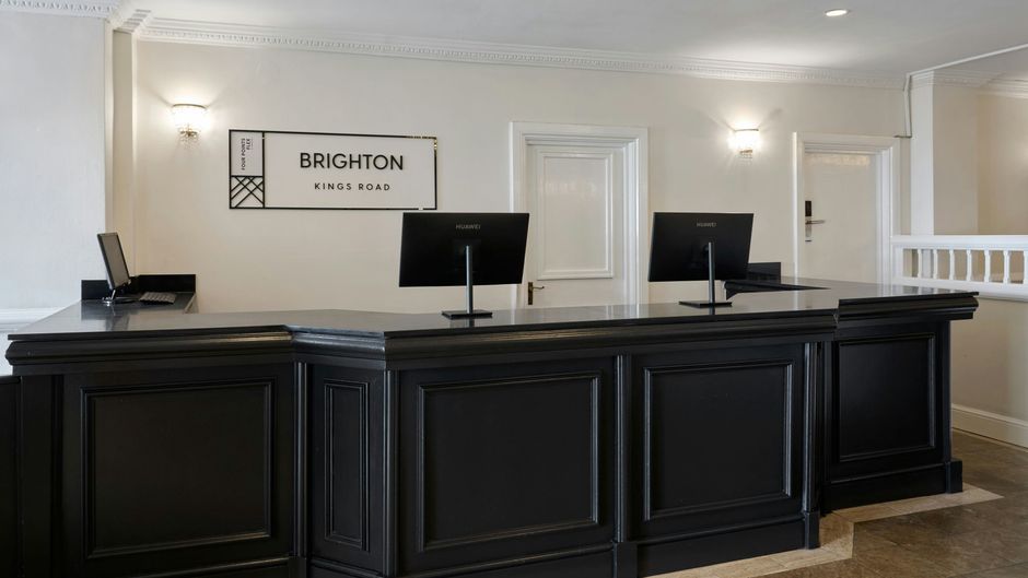 Four Points Flex Brighton Lobby