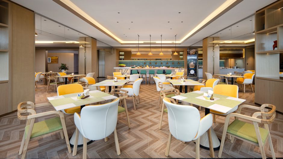 Home2 Suites by Hilton Yining Restaurant
