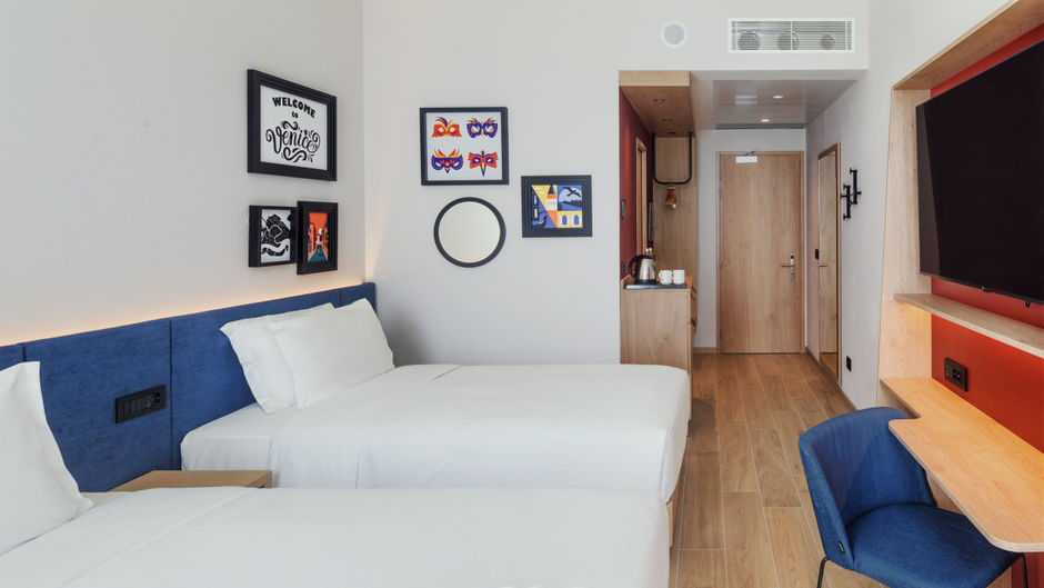 Hampton by Hilton Venice Room