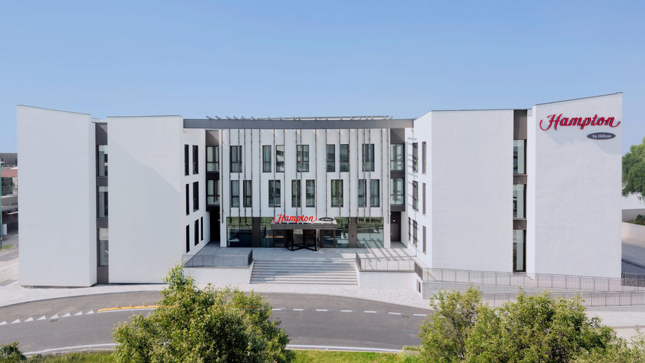 Hampton by Hilton Venice Exterior