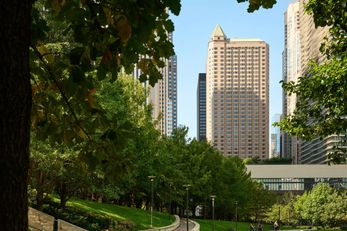 Fairmont Chicago, Millennium Park