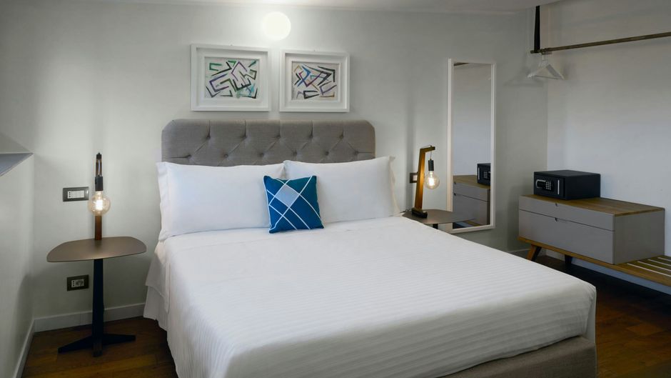 Four Points Flex Naples Marigliano Room