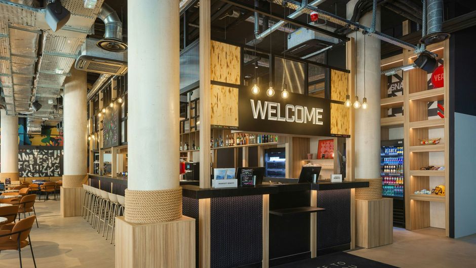 Moxy Nice Restaurant