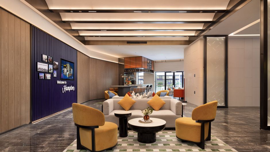 Hampton Qingdao Jinshatan Lobby
