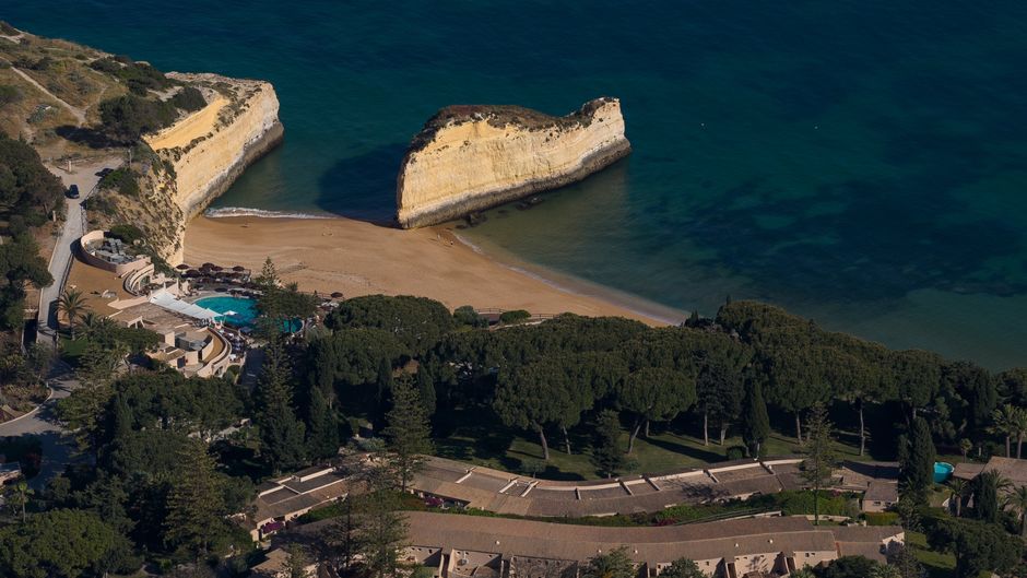 Vilalara Grand Hotel Exterior