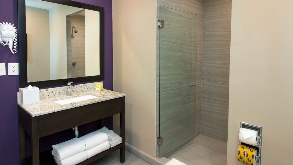 CHN Hotel Monterrey Aeropuerto Room