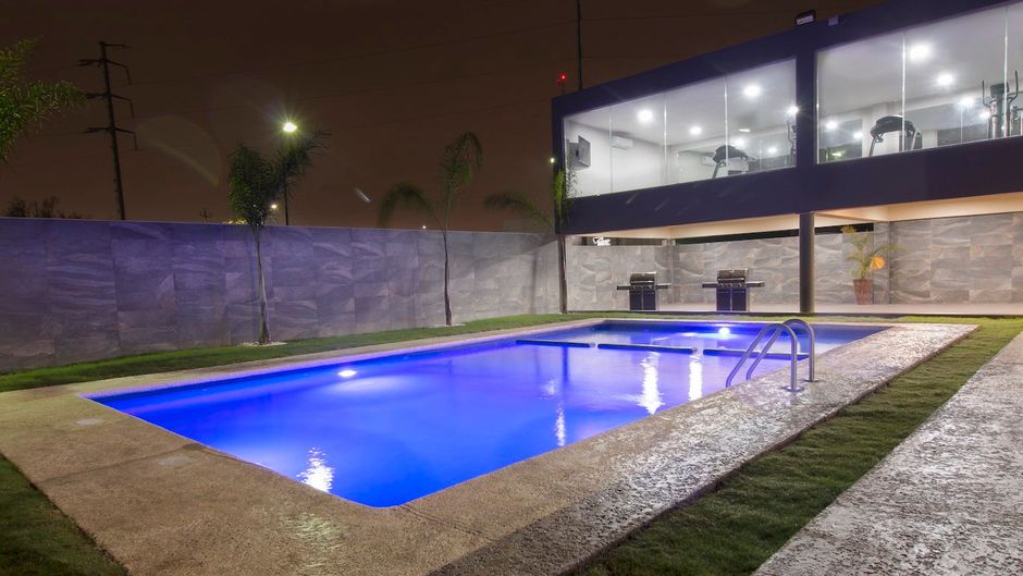 CHN Hotel Monterrey Aeropuerto Pool