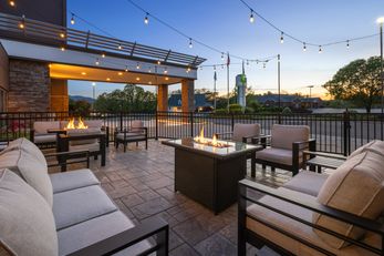 Holiday Inn Roanoke-Tangelwood