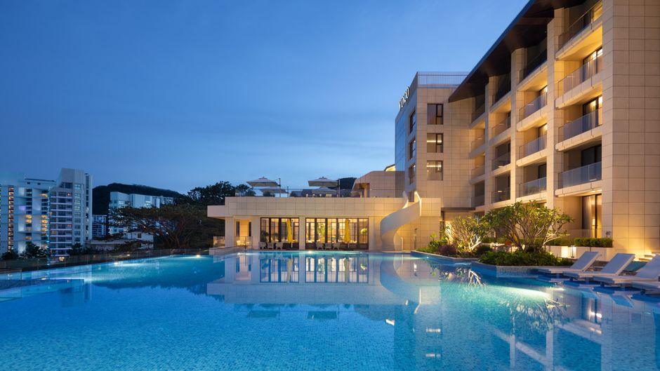 voco Dadonghai Pool