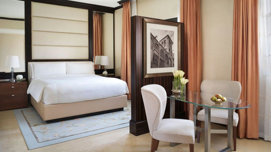 The Ritz-Carlton Abu Dhabi, Grand Canal Suite