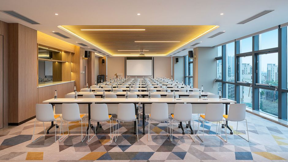 Holiday Inn Exp Sanshui Meeting