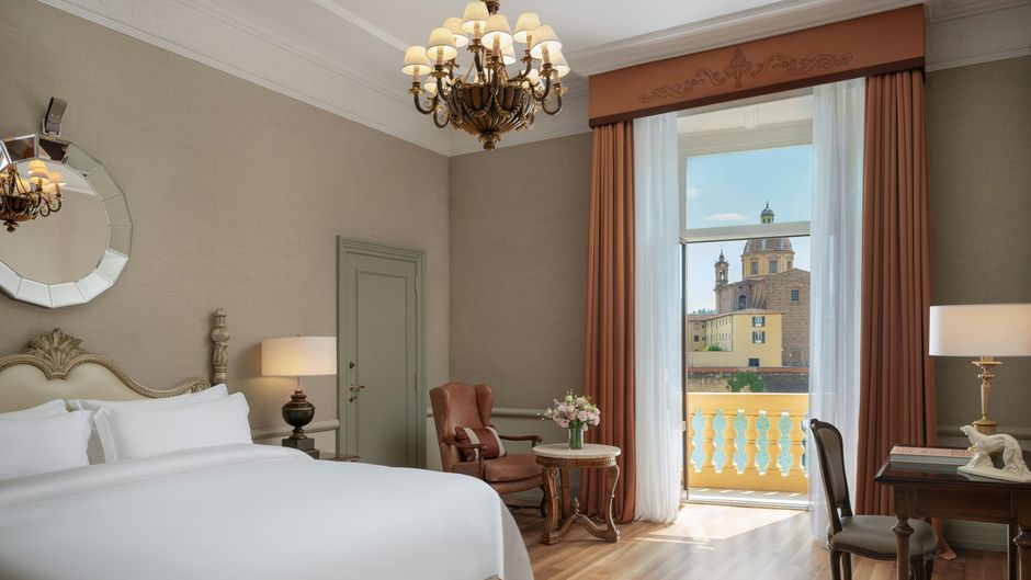 The Excelsior, a Luxury Collection Hotel Room