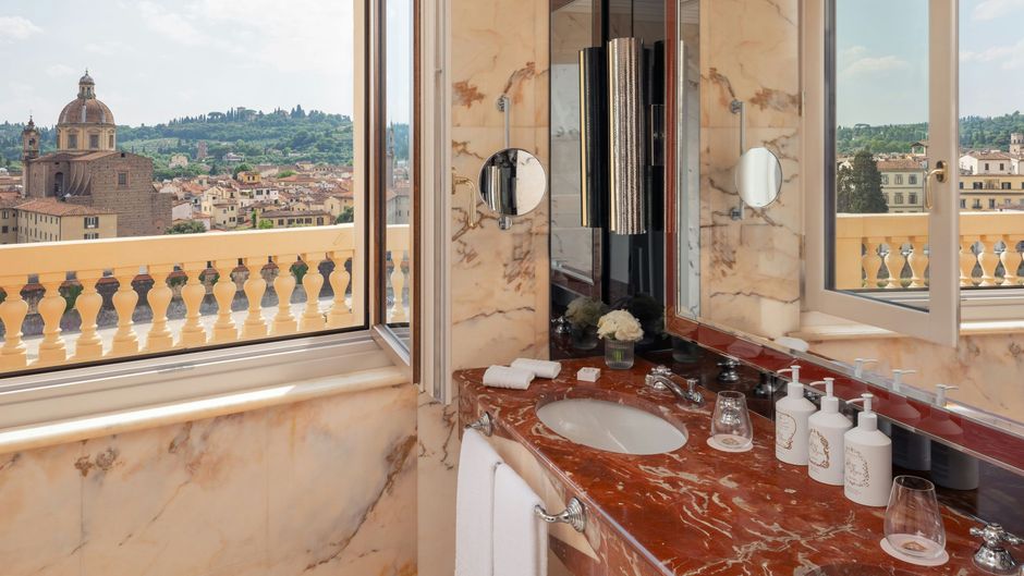 The Excelsior, a Luxury Collection Hotel Room