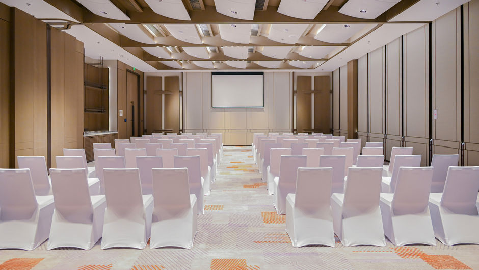 HUALUXE Science Hall Meeting