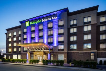 Holiday Inn Express & Suites Orleans SW