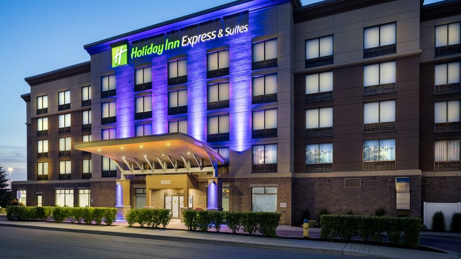 Holiday Inn Express & Suites Orleans SW Exterior