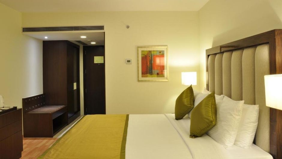 Adarsh Hamilton Room