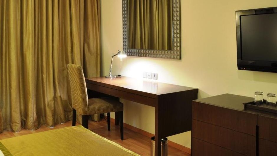 Adarsh Hamilton Room