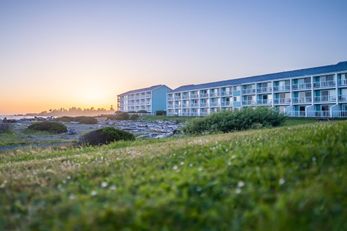 Beachfront Inn
