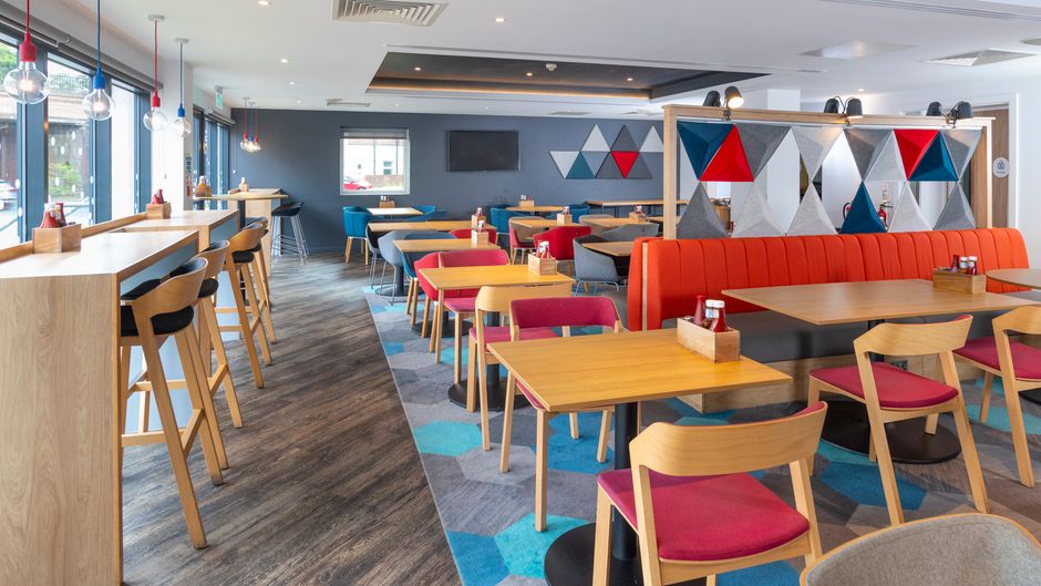 Holiday Inn Express Exeter-City Centre Restaurant