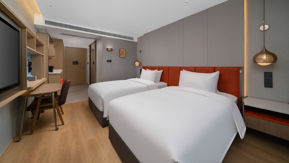 Home2 Suites by Hilton Chongqing Room