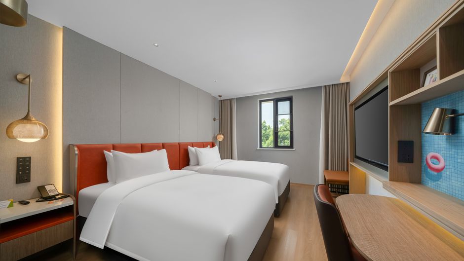 Home2 Suites by Hilton Chongqing Room
