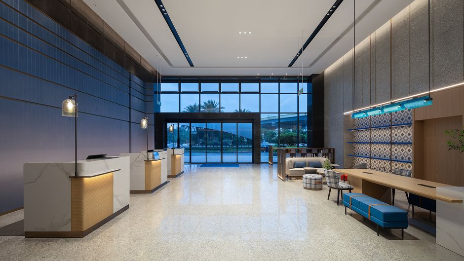 Holiday Inn Exp Licheng Exterior