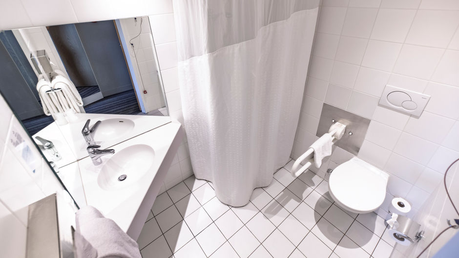 Holiday Inn Express Geneva Airport Room