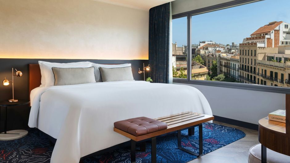 Renaissance Barcelona Hotel Suite