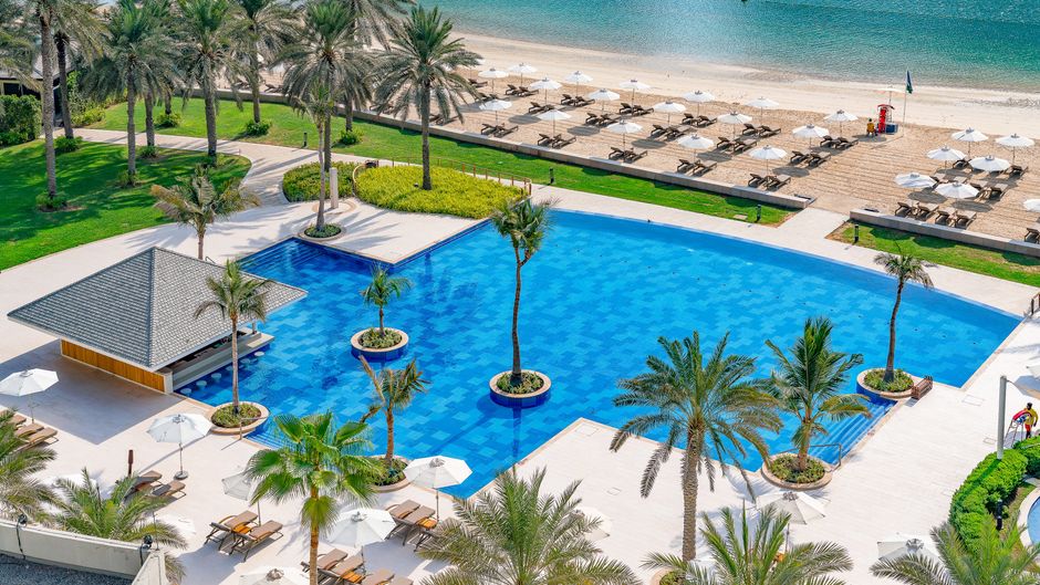 Beach Rotana Residences Pool