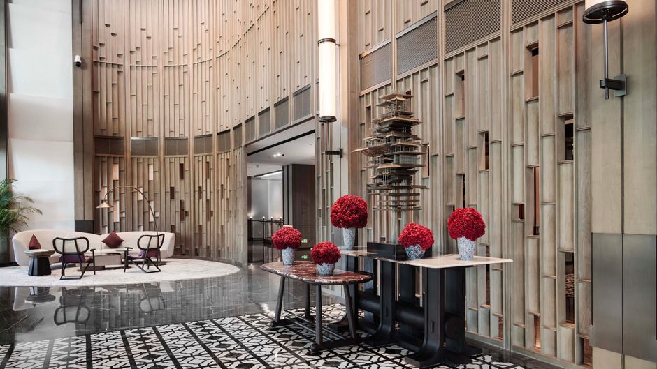 HUALUXE Science Hall Lobby