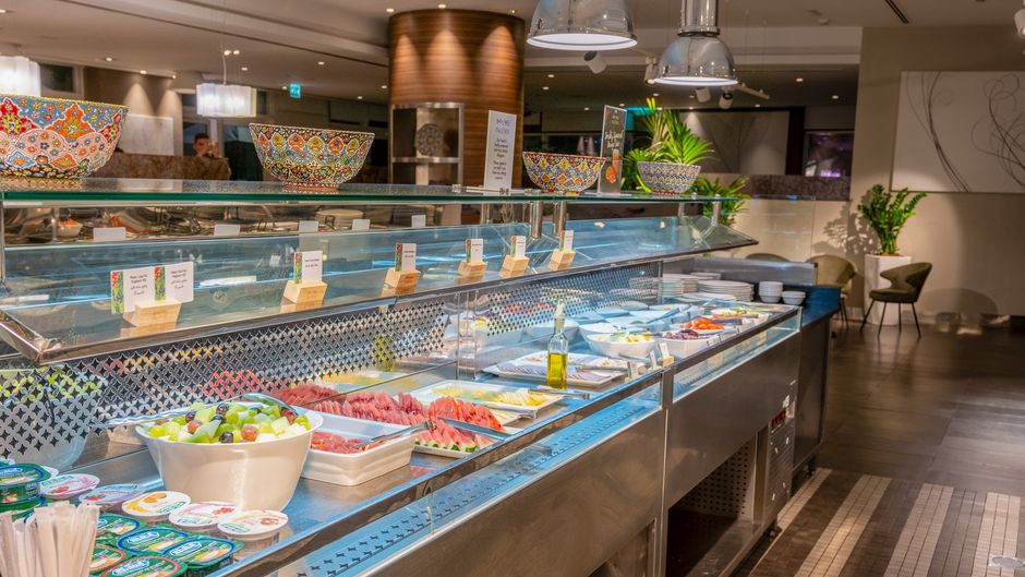 Premier Inn Abu Dhabi Intl Airport Hotel Restaurant