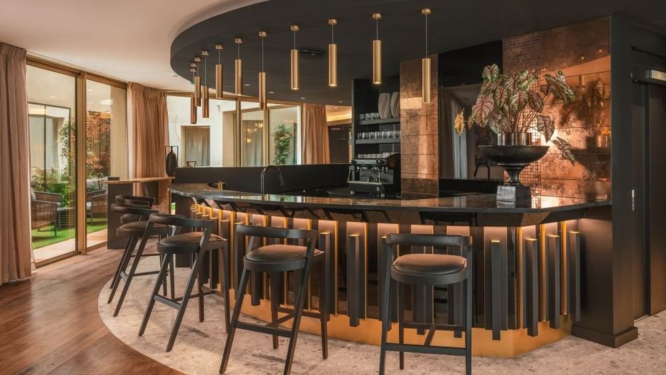 HOTEL BARNETT Lobby