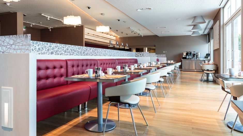 Premier Inn Doha Education City Hotel Restaurant