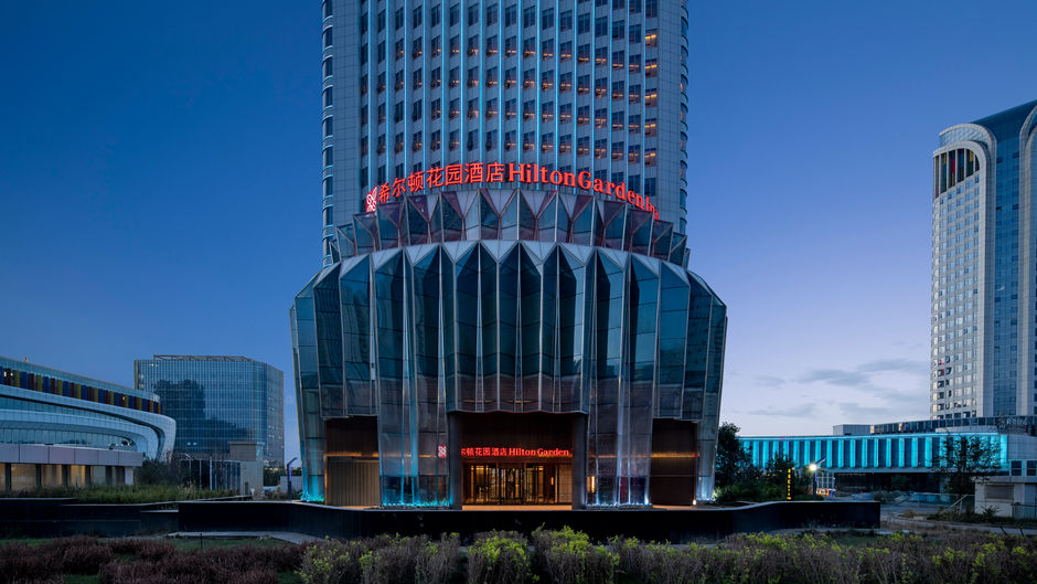 Hilton Garden Inn Urumqi Station Exterior